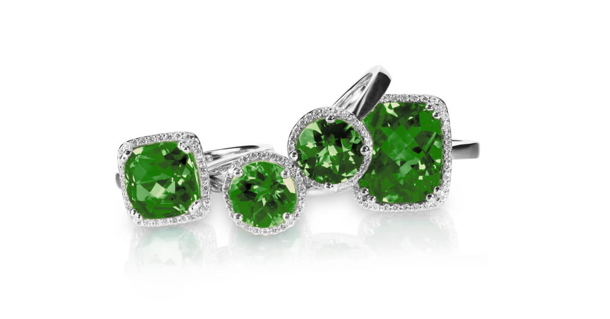 Set of green emerald rings